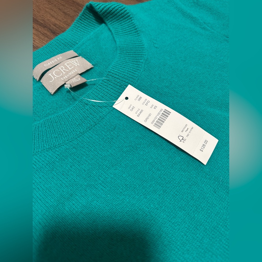 NWT J. Crew Sweater - 100% Cashmere Classic Fit Sweater
